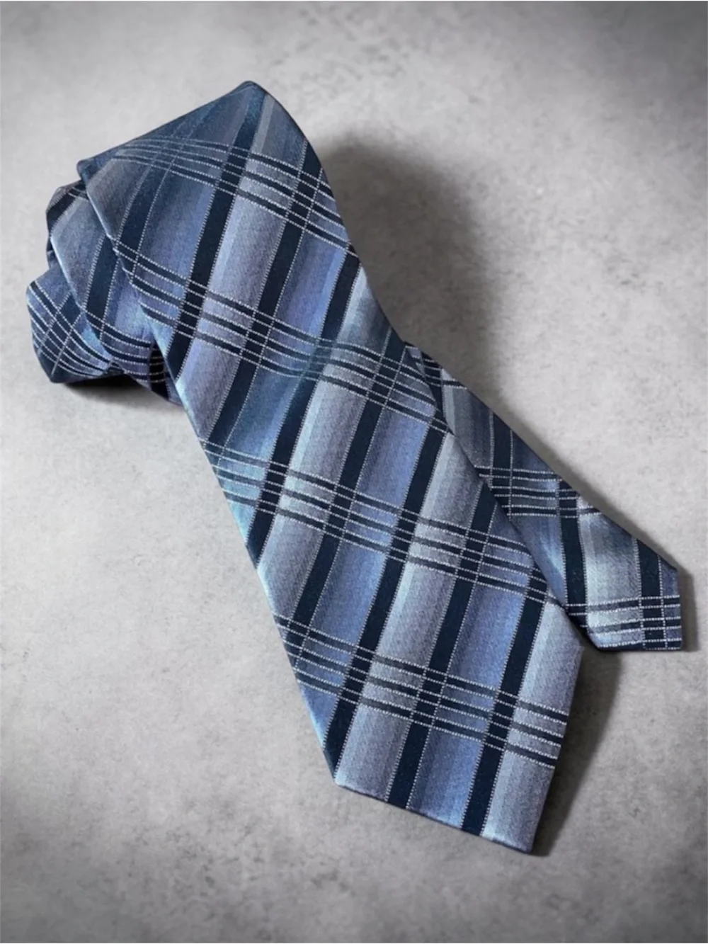 Classic Blue Plaid Men's Tie - Stylish Professional Look